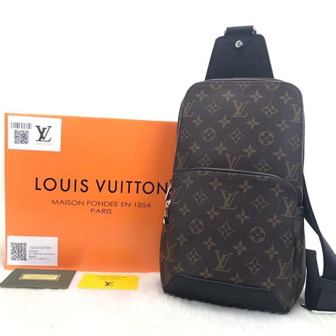 louis vuitton çanta erkek orjinal|Louis Vuitton jackets.